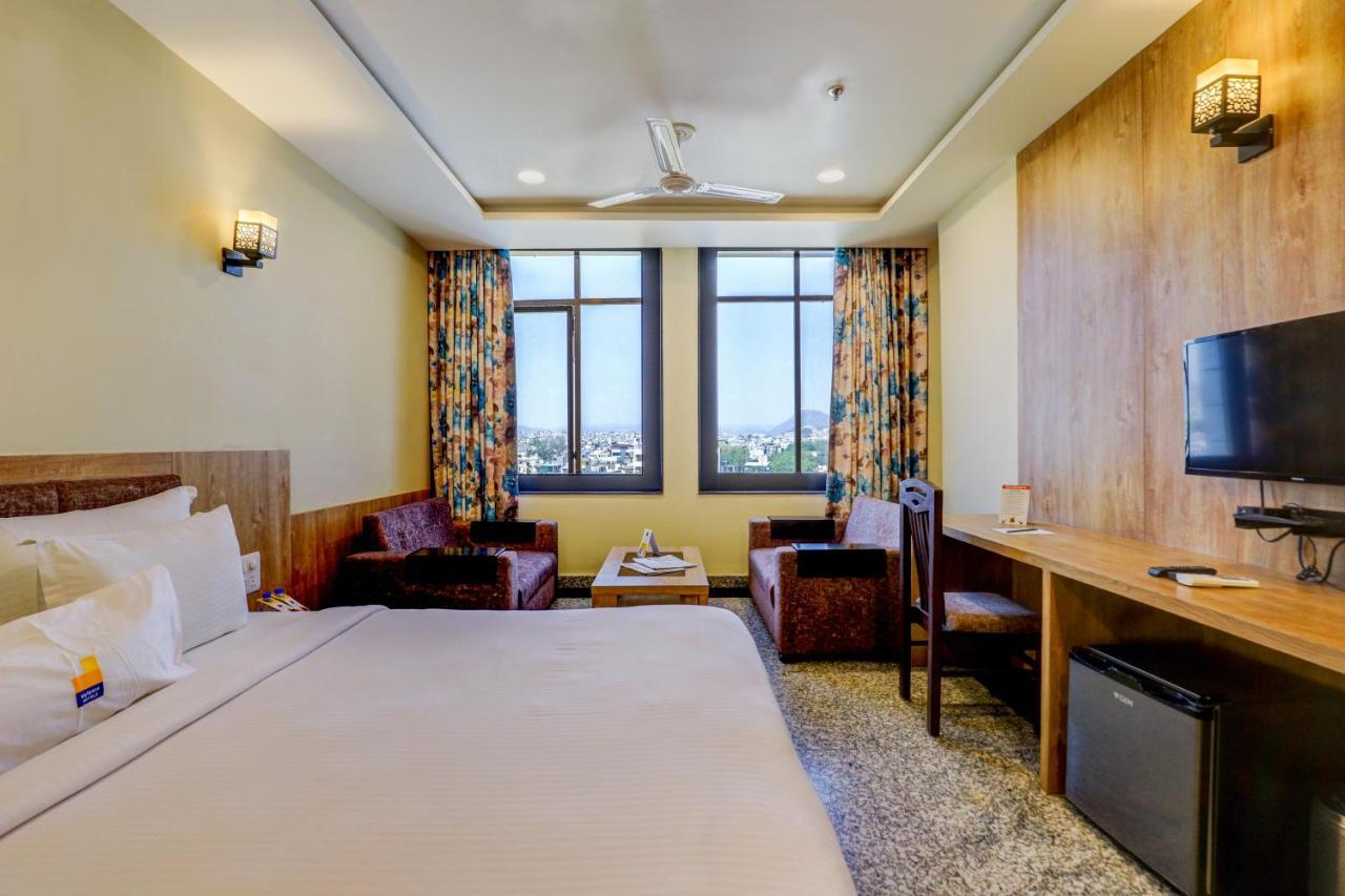 Hotel Shree Nanda Удайпур Экстерьер фото