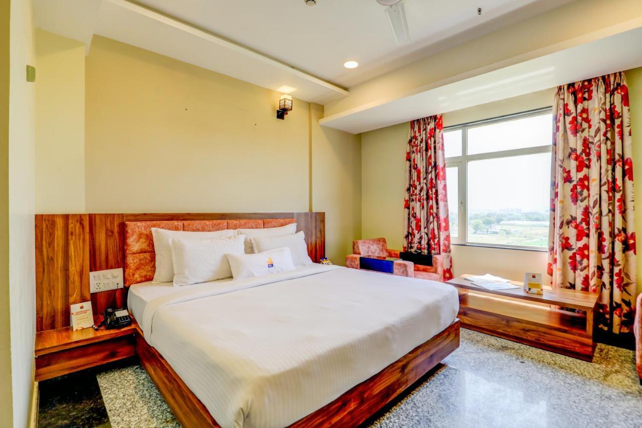 Hotel Shree Nanda Удайпур Экстерьер фото