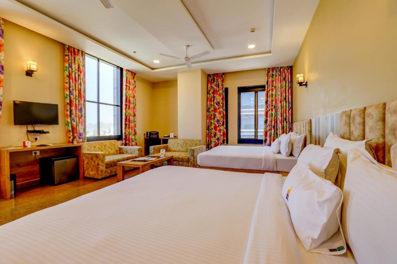 Hotel Shree Nanda Удайпур Экстерьер фото