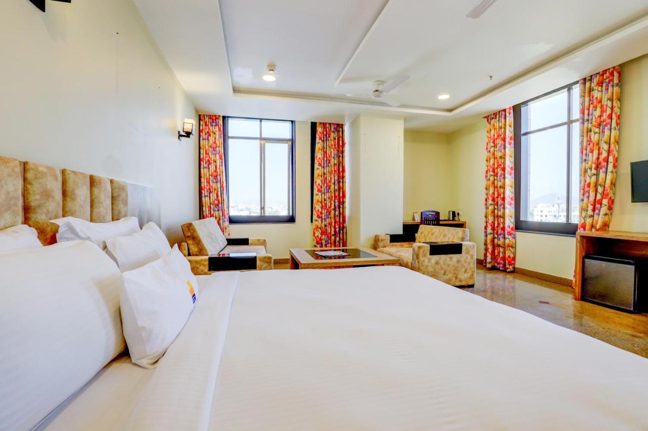 Hotel Shree Nanda Удайпур Экстерьер фото