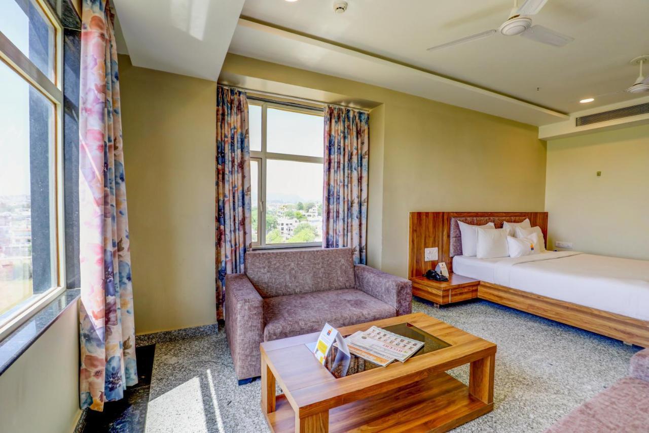 Hotel Shree Nanda Удайпур Экстерьер фото