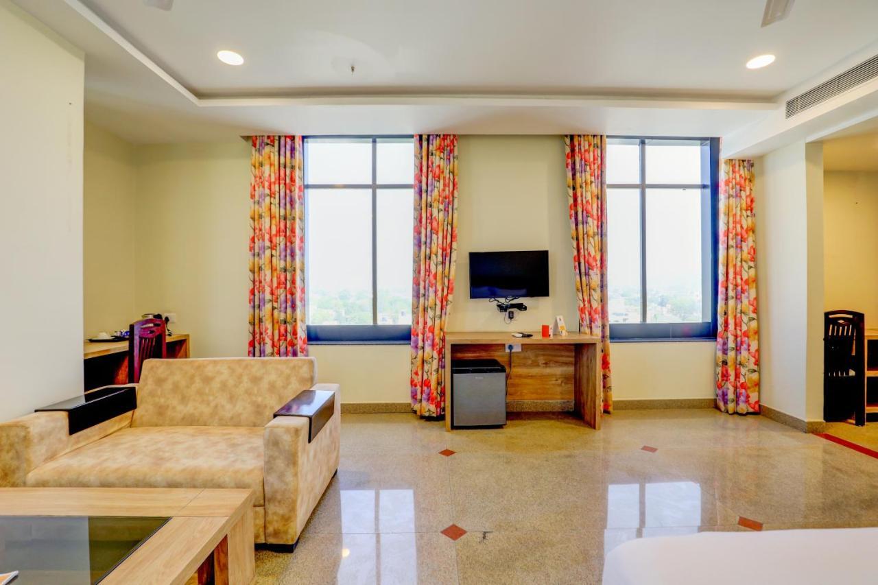 Hotel Shree Nanda Удайпур Экстерьер фото
